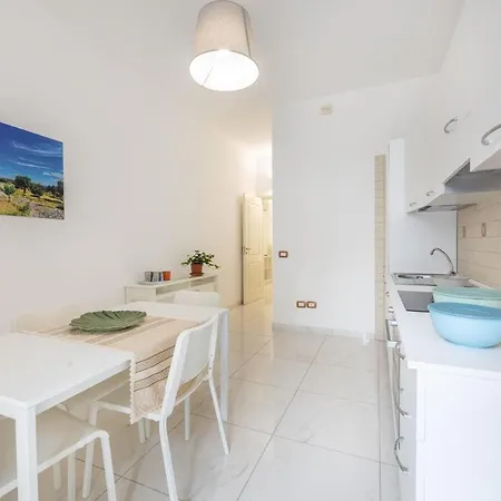 Trilocale Corso Italia 24 Piano Terra Con Spazio Esterno Holiday home